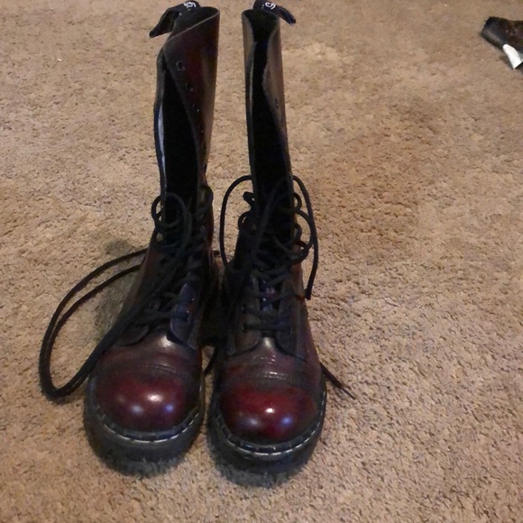 Combat boots - Picture 1 of 4